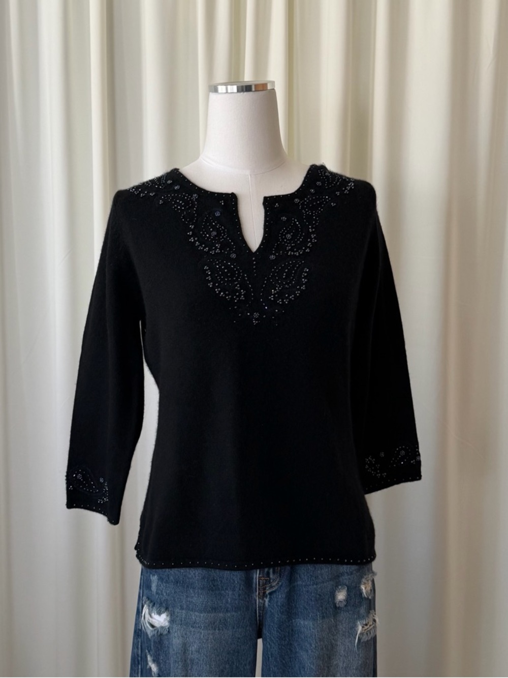White + Warren 100% Cashmere Beaded Paisley Sweater Black Large - Picture 2 of 9